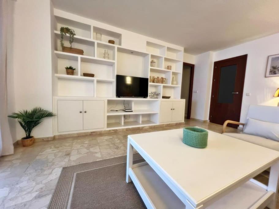 Magnifico Y Amplio Apartamento Con Terraza Fuengirola Buitenkant foto